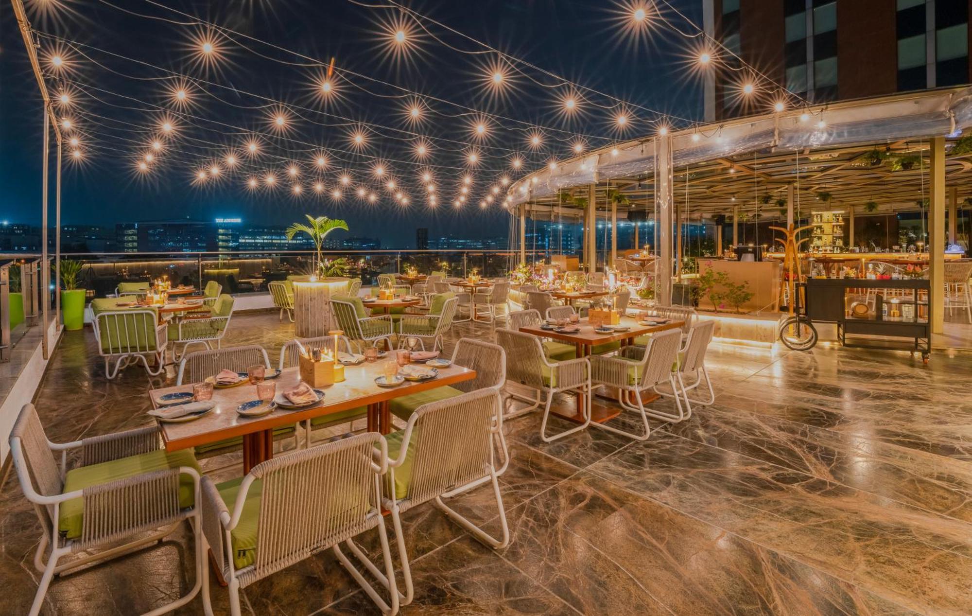 Hotel Aloft Bengaluru Outer Ring Road Exterior foto