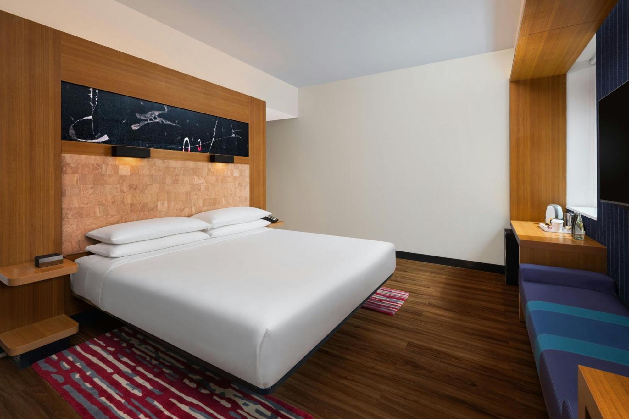 Hotel Aloft Bengaluru Outer Ring Road Exterior foto
