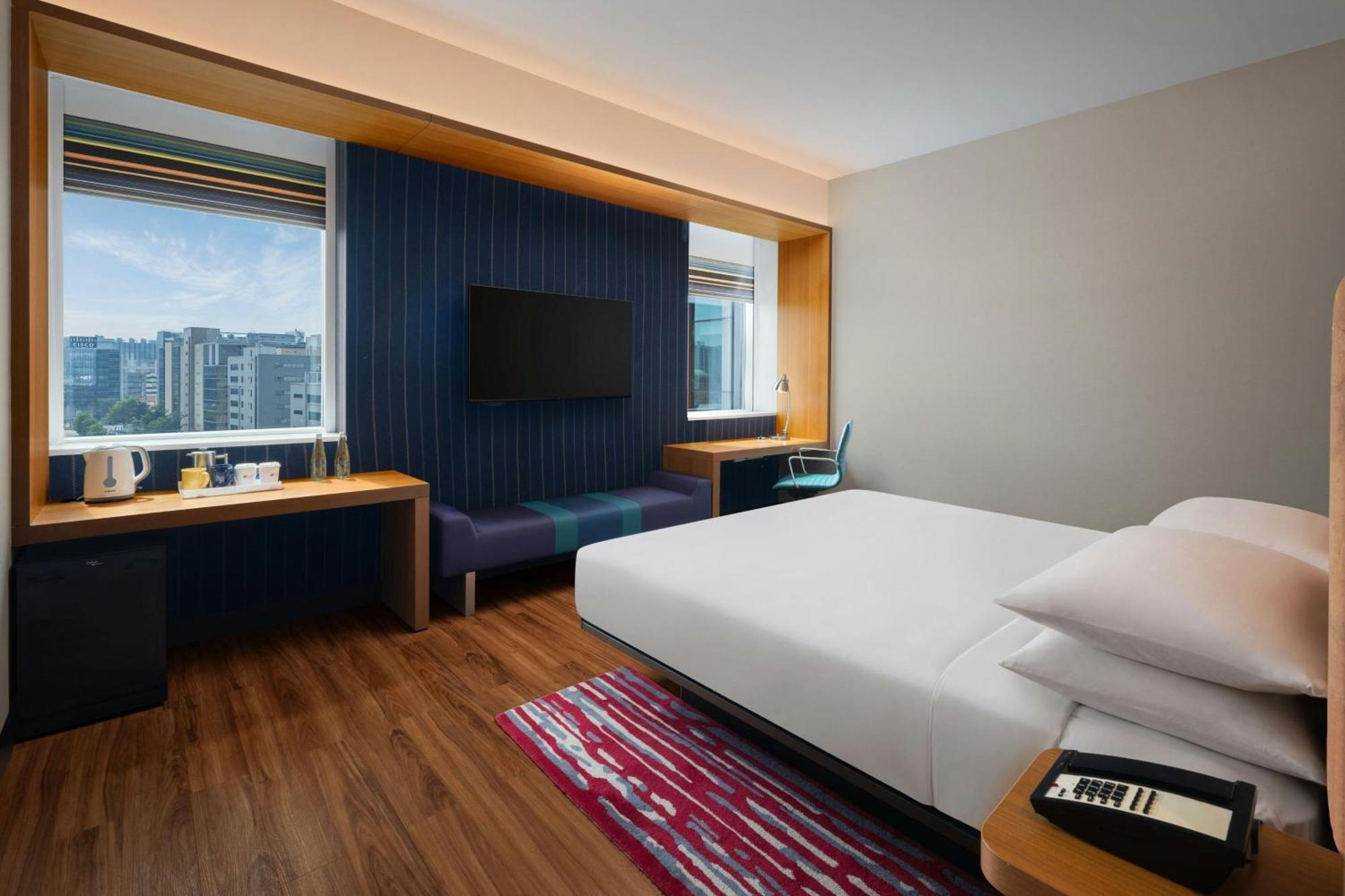 Hotel Aloft Bengaluru Outer Ring Road Exterior foto
