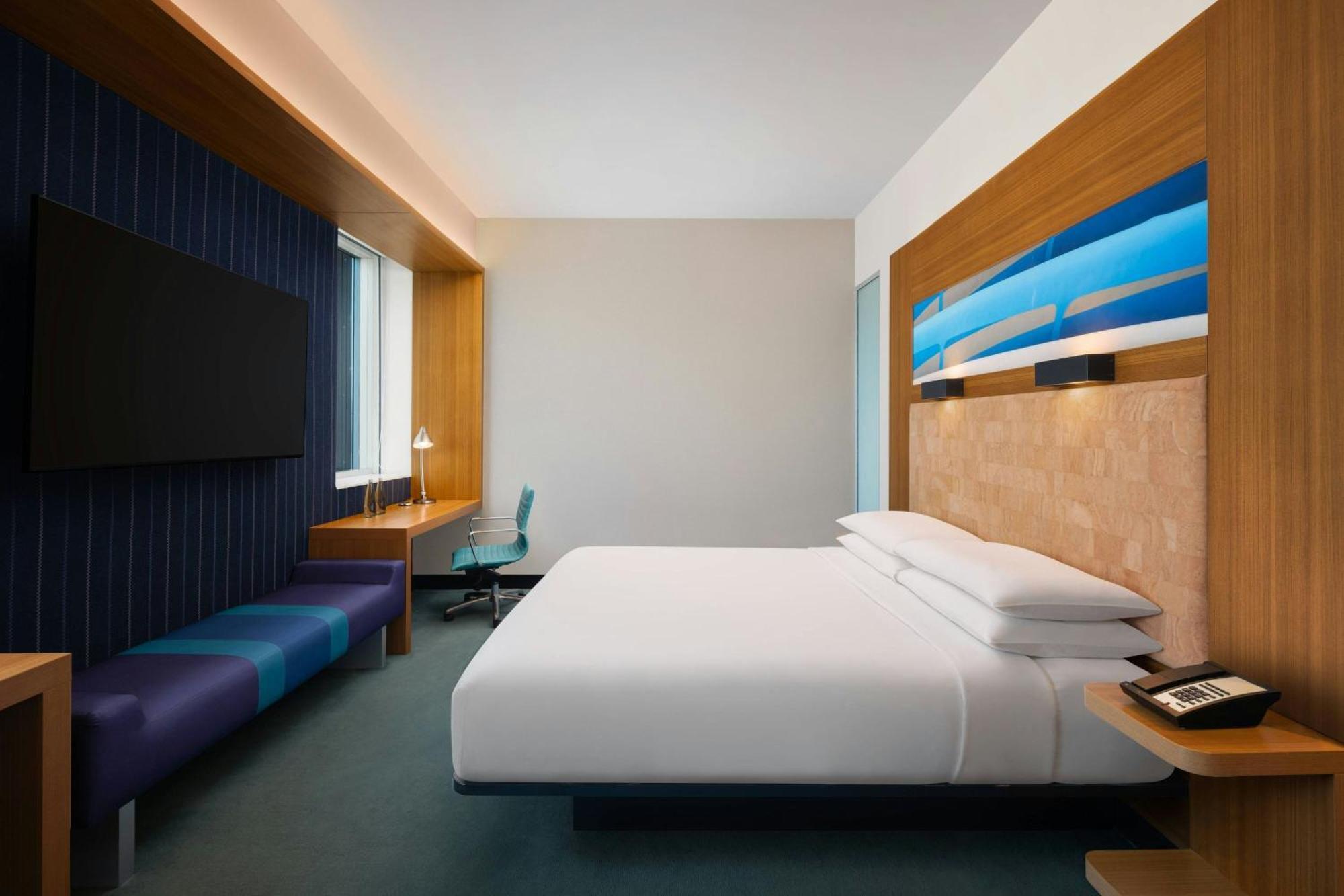 Hotel Aloft Bengaluru Outer Ring Road Exterior foto